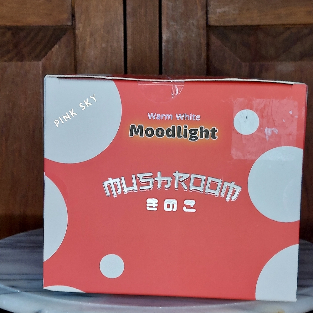 Mushroom Mood Lamp - Picture 6 of 9